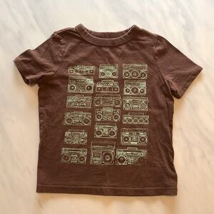 Gap Kids Organically Grown Cotton Brown with Green Boom Box XS Tee Shirt Used